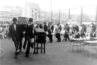 Poh�ebn� pr�vod